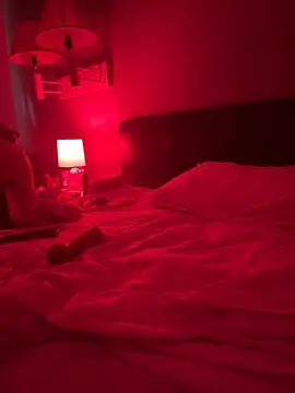 Snapshot of cloudyplay661 chatting on 02/13/26, 08:16 cloudyplay661 online show from 02/13/26, 08:16