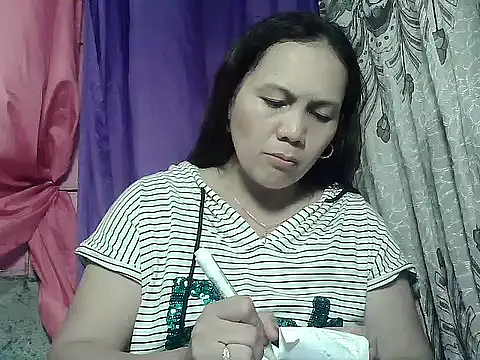 prettymomma24xx online show from 05/09/26, 09:58