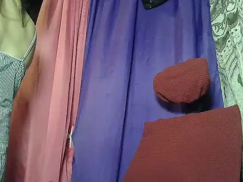 Snapshot of prettymomma24xx chatting on 07/06/26, 01:30 prettymomma24xx online show from 07/06/26, 01:30