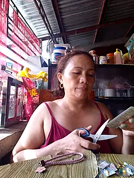 Snapshot of prettymomma24xx chatting on 08/04/26, 12:25 prettymomma24xx online show from 08/04/26, 12:25