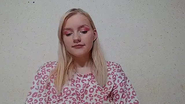 Snapshot of Dami1820 chatting on 01/06/26, 10:45 Dami1820 online show from 01/06/26, 10:45