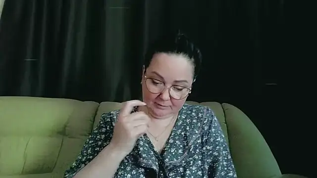 infinity loveliness online show from 04/01/26, 06:14