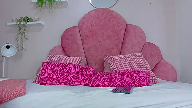 Snapshot of SamanthaSky__ chatting on 01/15/26, 03:22 SamanthaSky online show from 01/15/26, 03:22