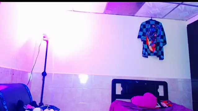 Snapshot of jazmin_wolf chatting on 02/23/26, 11:40 jazmin wolf online show from 02/23/26, 11:40