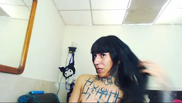 jazmin wolf online show from 03/17/26, 05:05