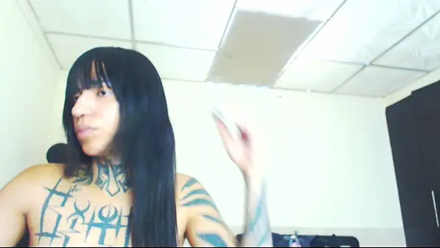Snapshot of jazmin_wolf chatting on 06/11/26, 05:00 jazmin wolf online show from 06/11/26, 05:00