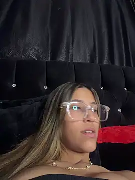 vicky bass  online show from 03/17/26, 01:43