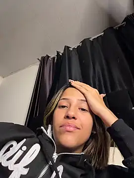 vicky bass  online show from 06/16/26, 02:58