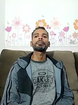 moreno alpha br online show from 06/04/26, 01:33