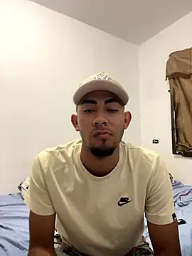 youngalexofficial online show from 01/08/26, 12:02