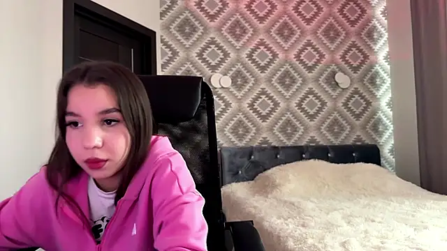 tiffanyrap online show from 01/07/26, 07:33