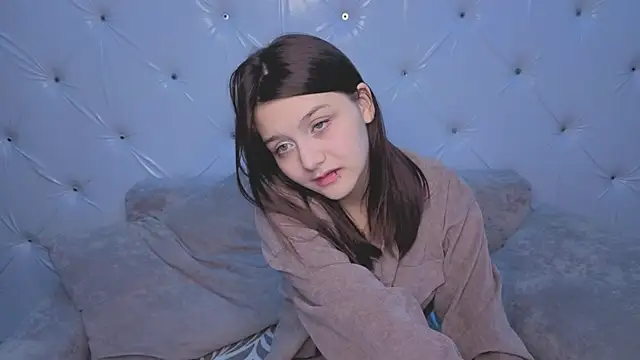 xxxnaughtyfoxyxxx online show from 05/31/26, 06:20