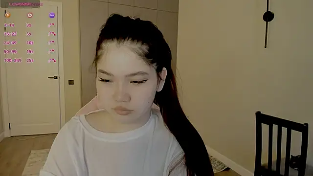 Snapshot of Aiko_mainee chatting on 02/14/26, 03:14 Aiko mainee online show from 02/14/26, 03:14