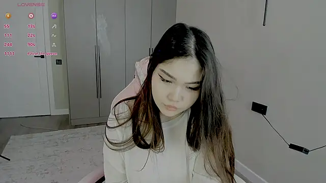 Snapshot of Aiko_mainee chatting on 02/20/26, 06:26 Aiko mainee online show from 02/20/26, 06:26