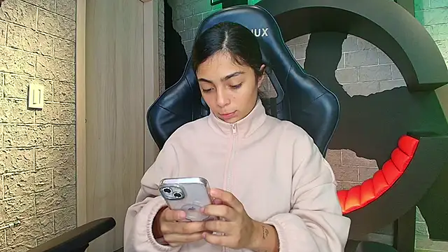 RoousseGil online show from 01/09/26, 12:08