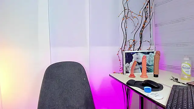 Sue blue online show from 04/11/26, 02:38