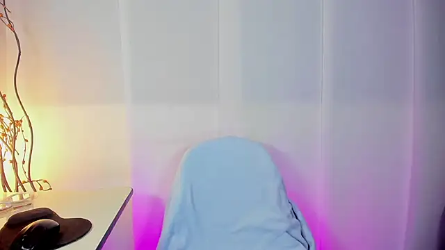 Sue blue online show from 04/12/26, 04:28