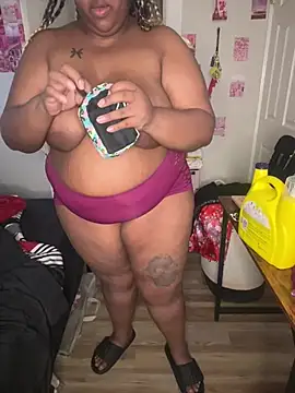 Chocolatebunnyxx96 online show from 03/13/26, 05:08