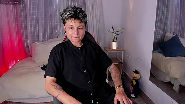 Zury Ramirez online show from 03/27/26, 10:42