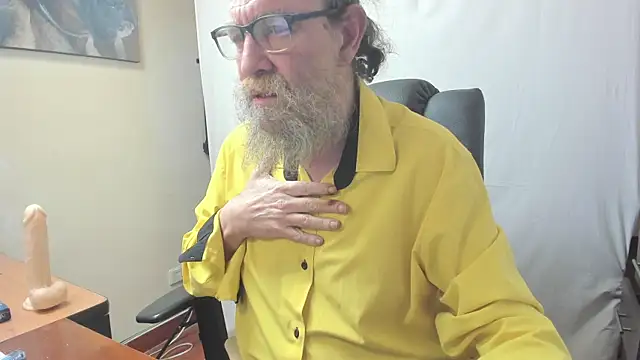 Uncle Hottie online show from 02/27/26, 05:13