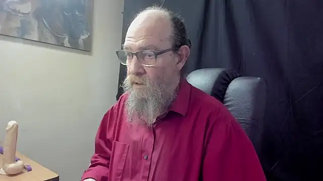Uncle Hottie online show from 04/05/26, 03:42