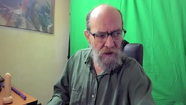 Uncle Hottie online show from 04/15/26, 04:58