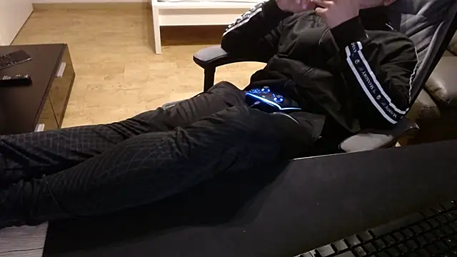 sensualman90 online show from 01/11/26, 10:09