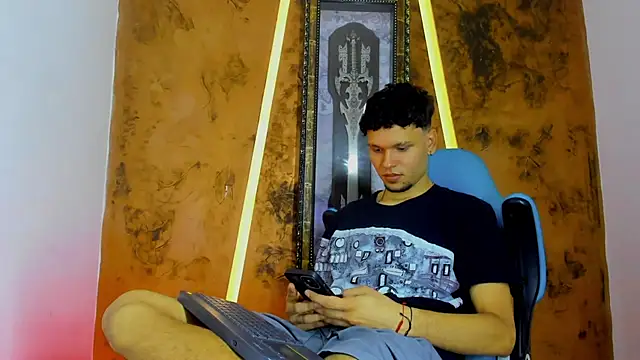 Snapshot of Lucas_hot_20 chatting on 02/22/26, 07:34 Lucas hot 20 online show from 02/22/26, 07:34