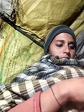 Snapshot of Bhavna8080 chatting on 01/13/26, 06:13 Bhavna8080 online show from 01/13/26, 06:13