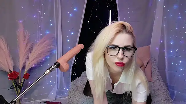 PetiteSweetFreak online show from 03/13/26, 04:35