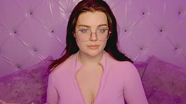 Snapshot of MilkyPop_ chatting on 02/19/26, 09:05 MilkyPop online show from 02/19/26, 09:05