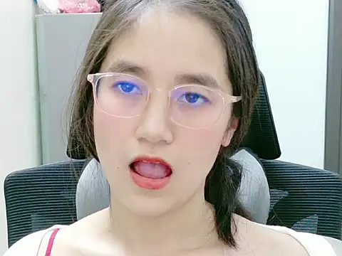 Shulee- online show from 02/09/26, 05:55