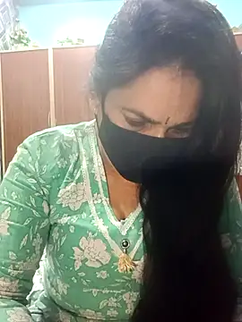 Snapshot of 01Roshani chatting on 02/11/26, 11:37 01Roshani online show from 02/11/26, 11:37