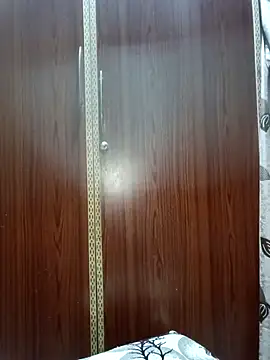 Snapshot of 01Roshani chatting on 02/26/26, 07:46 01Roshani online show from 02/26/26, 07:46