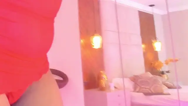 Snapshot of EroticAlana1 chatting on 02/17/26, 01:02 EroticAlana1 online show from 02/17/26, 01:02