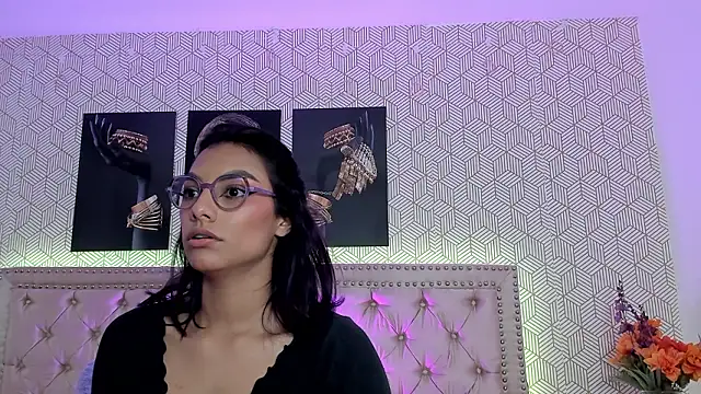 MeganRosseX online show from 03/03/26, 06:25