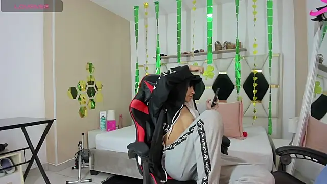 julian xx online show from 03/06/26, 07:32