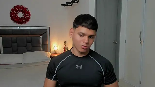 stefan leenox online show from 04/24/26, 08:22