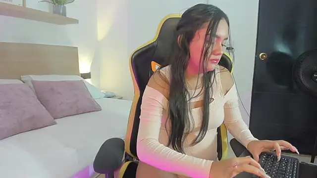 mara08  online show from 01/10/26, 07:37