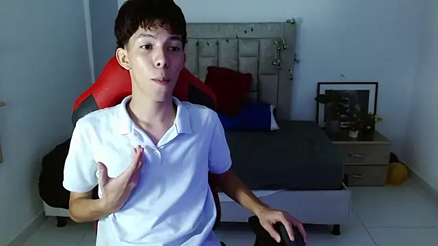 Snapshot of Nico__fox123 chatting on 01/05/26, 06:22 Nico fox123 online show from 01/05/26, 06:22