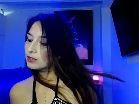 Almaglow  online show from 03/18/26, 07:50