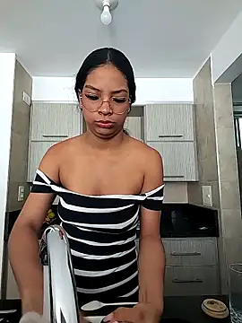 KATALINA SANTANA  online show from 03/14/26, 08:36