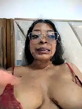 KATALINA SANTANA  online show from 07/05/26, 04:19