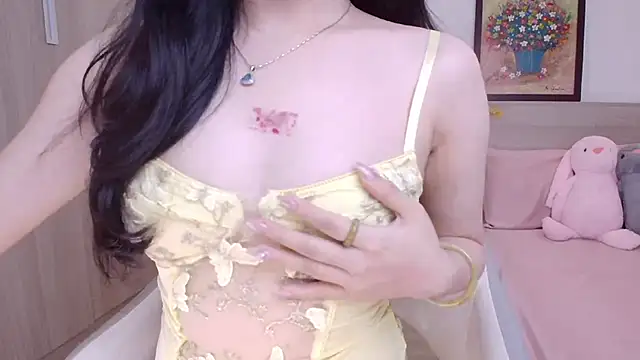 BunnyT Bae   online show from 05/25/26, 09:59