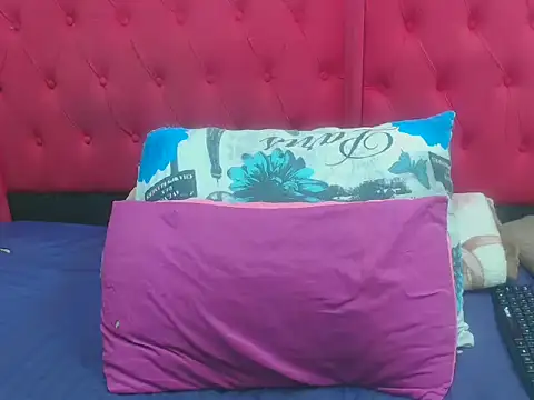 brownskingirl25 online show from 01/14/26, 07:30