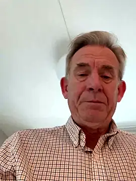 Pierre4tjyxx online show from 01/18/26, 09:57