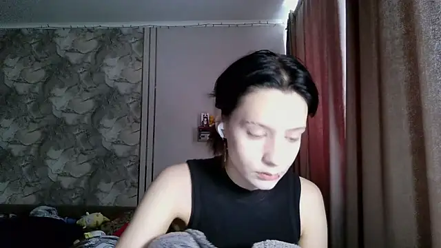 LxayBloom online show from 02/16/26, 09:16