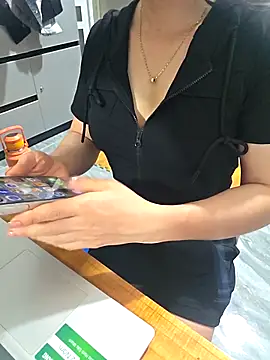 moon baby99 online show from 04/02/26, 01:47