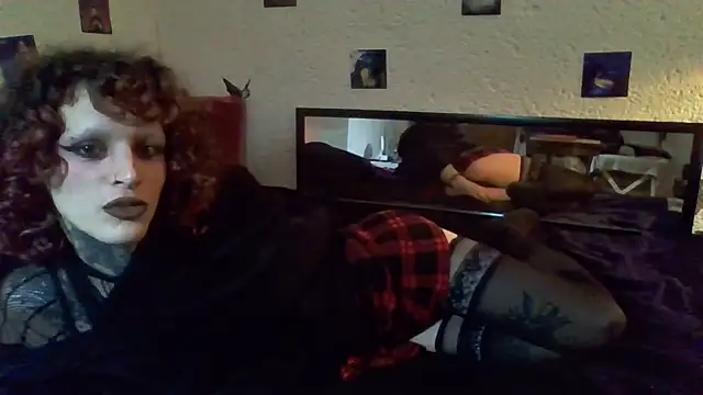 gracelustxx online show from 02/13/26, 04:36