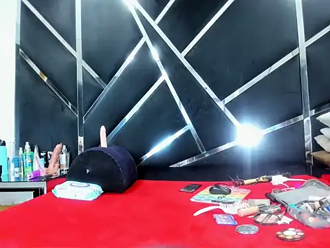 LauraScarlet online show from 03/02/26, 04:25